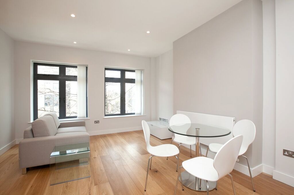 264 Holloway Road, London, N7 6NE