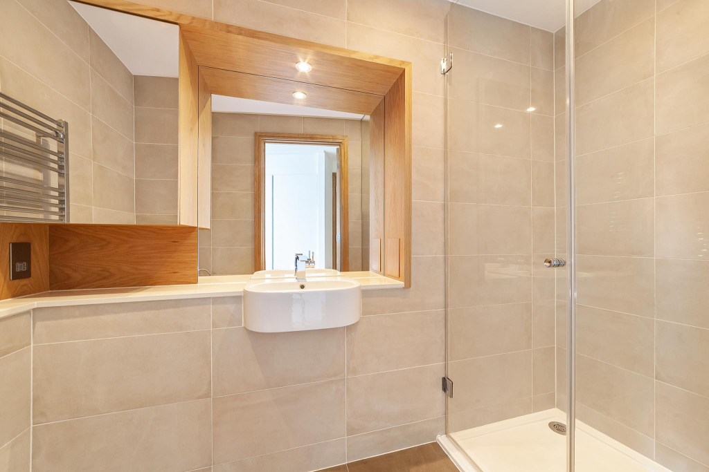 Arena Tower, 25 Crossharbour Plaza, E14 9UE