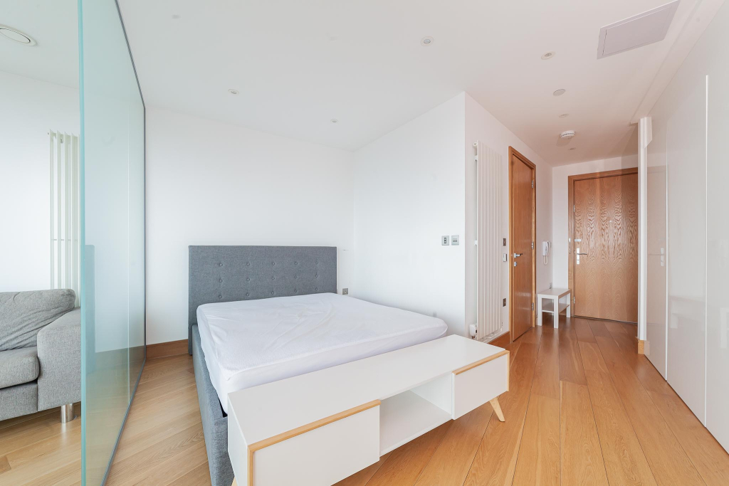 Arena Tower, 25 Crossharbour Plaza, E14 9UE