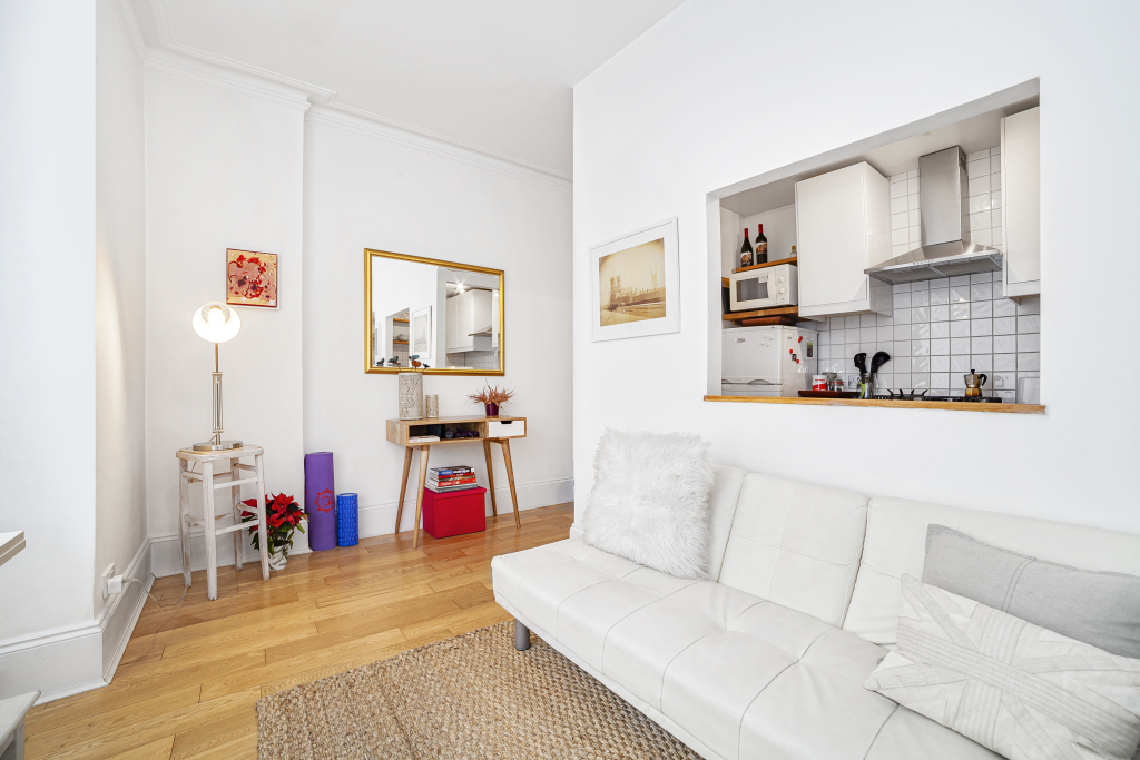 9 Victoria Road, London, NW6 6 SX