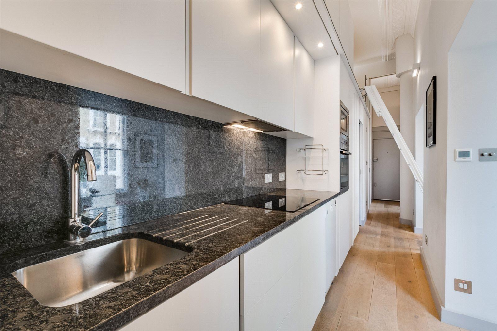 40 Redcliffe Square, SW10