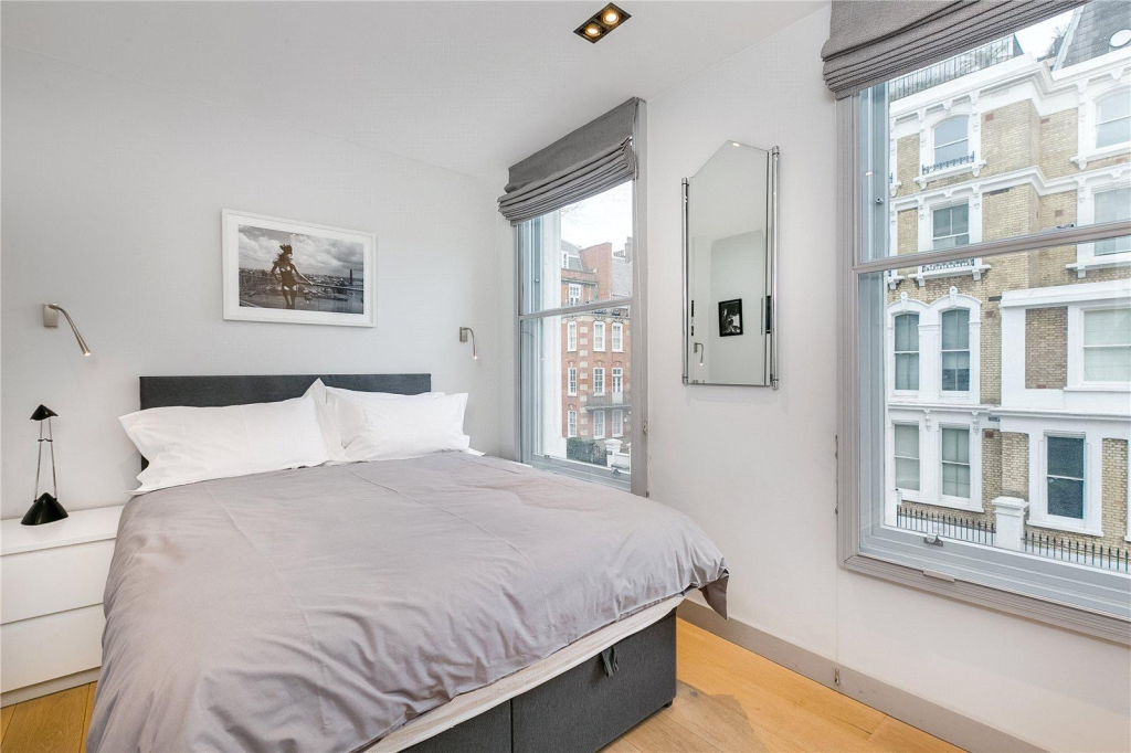 40 Redcliffe Square, SW10