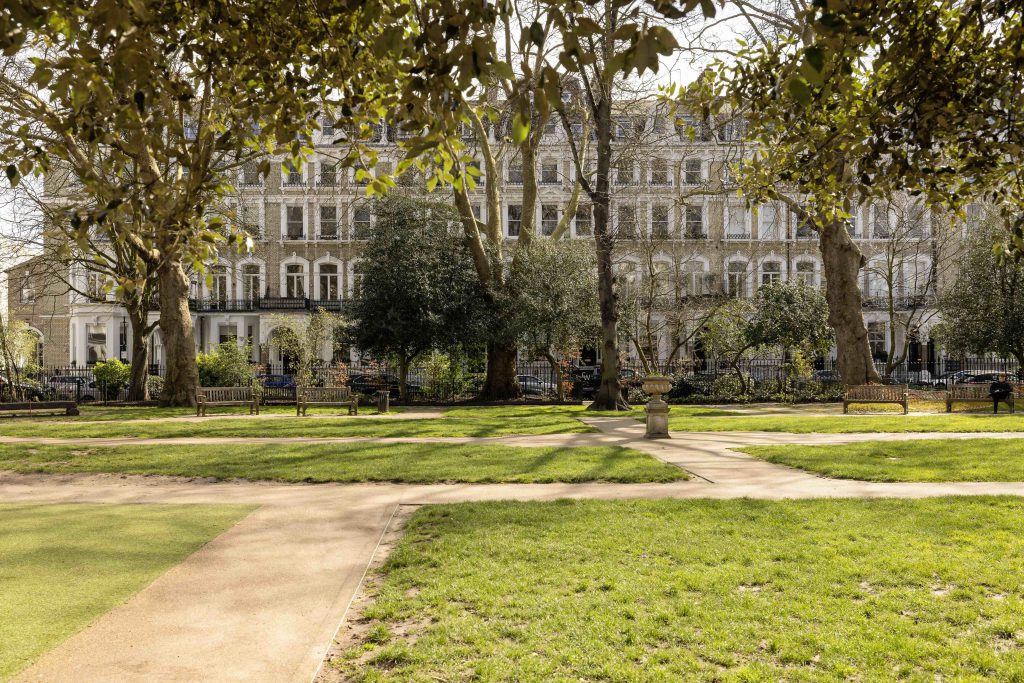 40 Redcliffe Square, SW10
