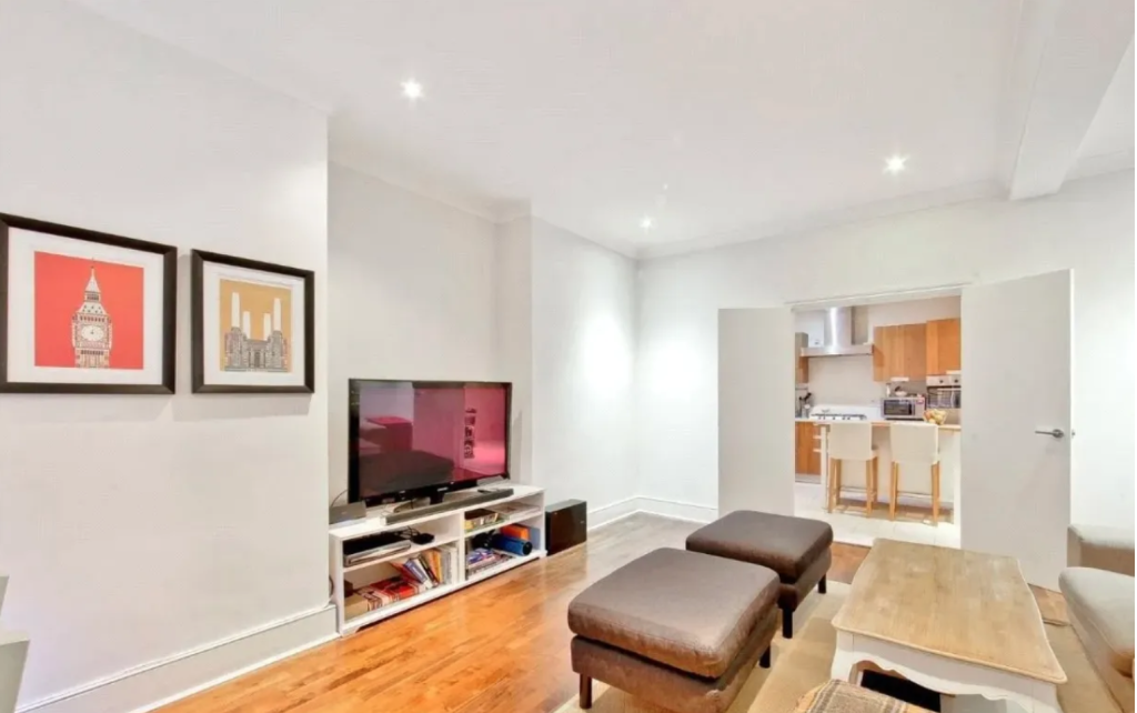5 Weymouth Mews, London W1G 7DX