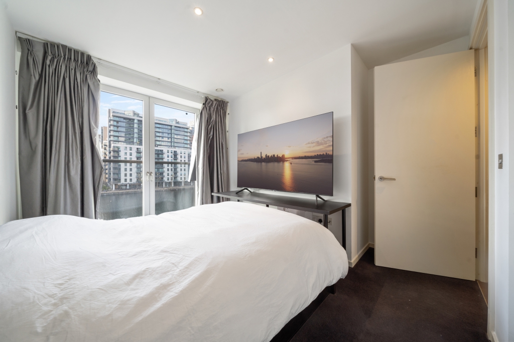 12 Baltimore Wharf, London, E14 9FG
