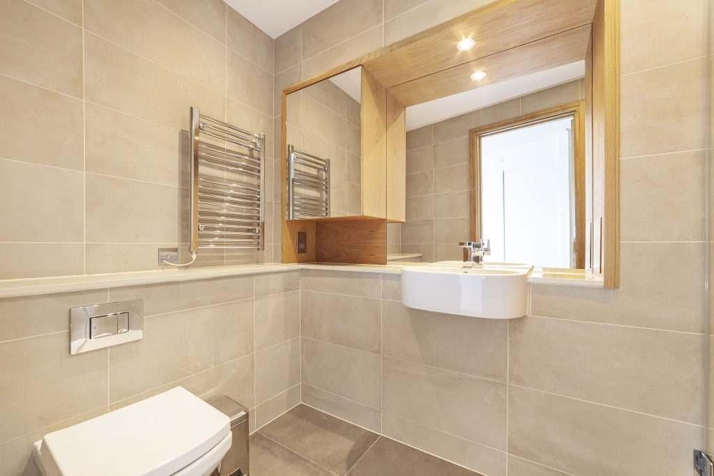 Arena Tower, 25 Crossharbour Plaza, London E14 9UE