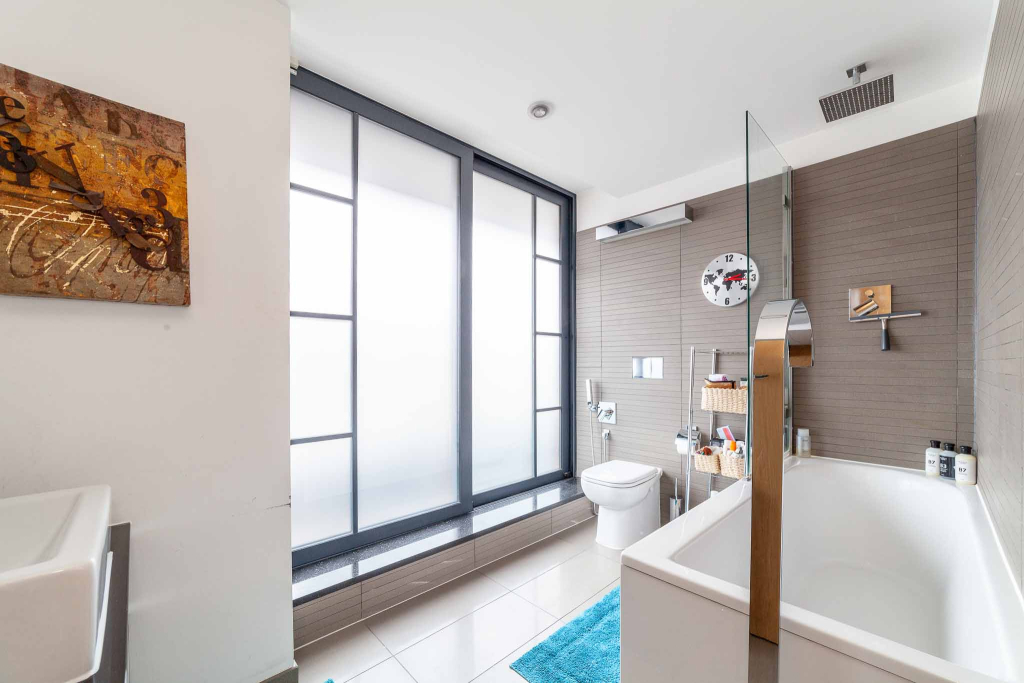 16-18 Douglas Street, London, SW1P 4PB