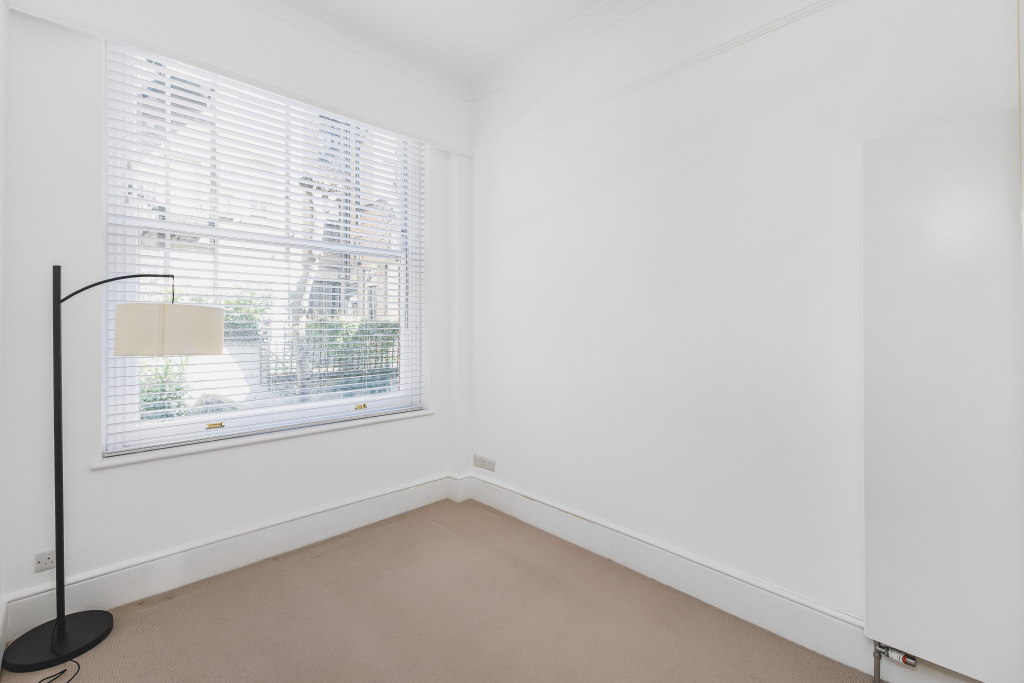 28 Gledhow Gardens, London SW5 0AZ
