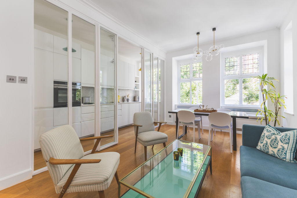 18 Collingham Gardens, London, SW5 0HS