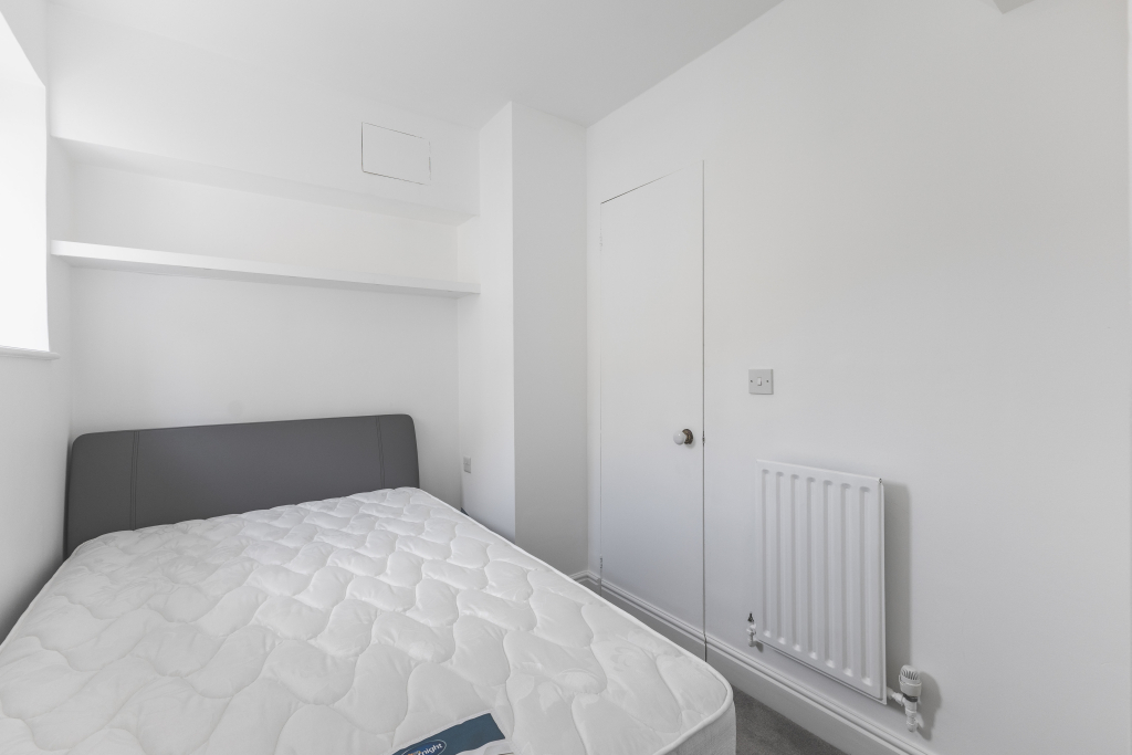 Lennox Gardens, London, SW1X 0DB