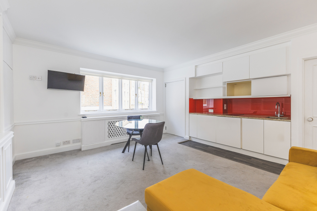 Lennox Gardens, London, SW1X 0DB