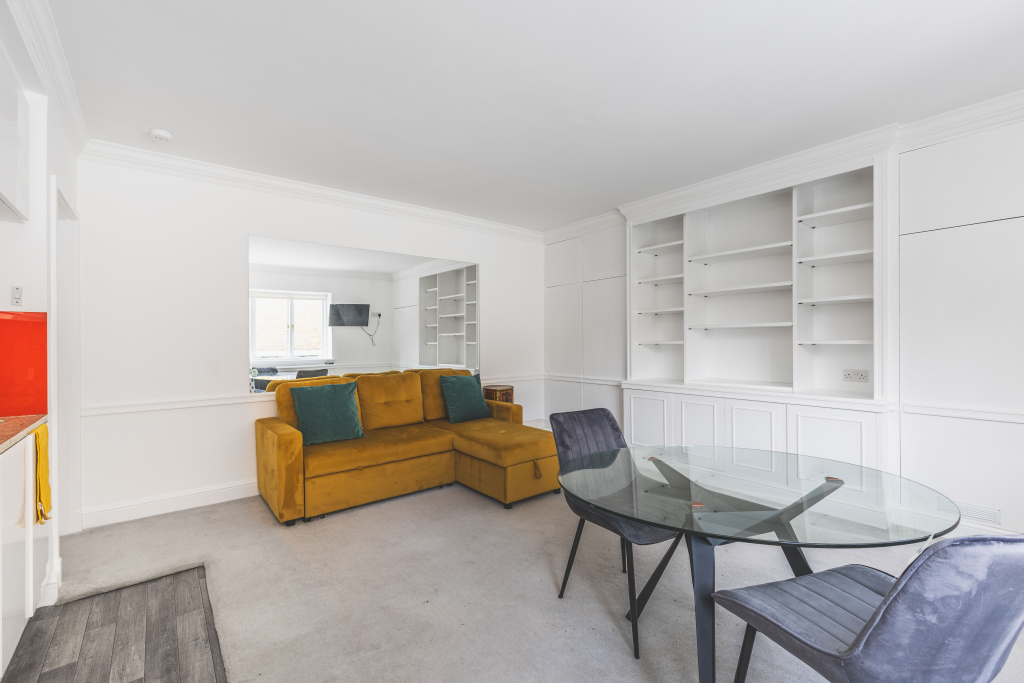 Lennox Gardens, London, SW1X 0DB