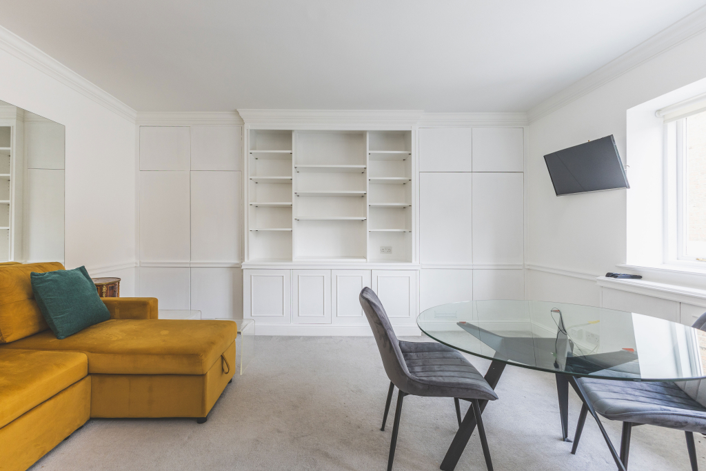 Lennox Gardens, London, SW1X 0DB