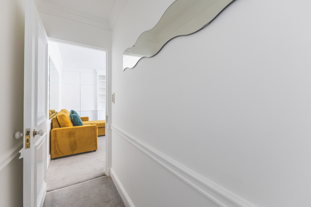 Lennox Gardens, London, SW1X 0DB