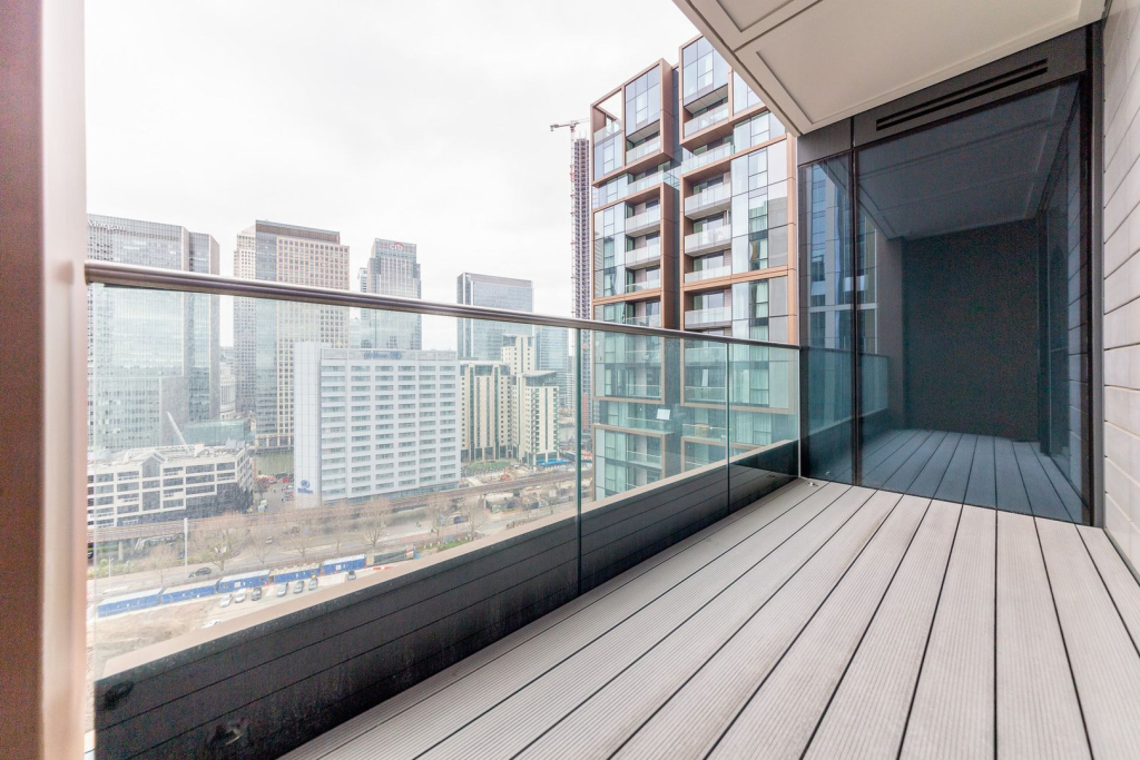 9 Harbour Way, London, E14 9DX