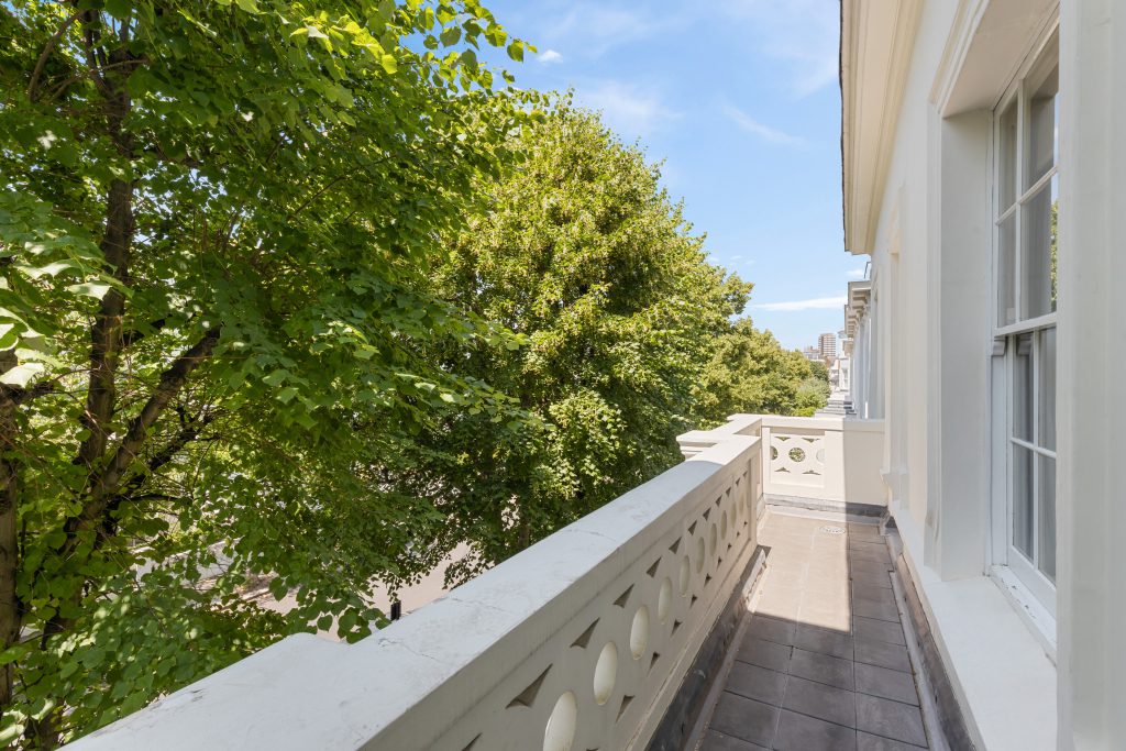 Pembridge Place, London, W2 4XB