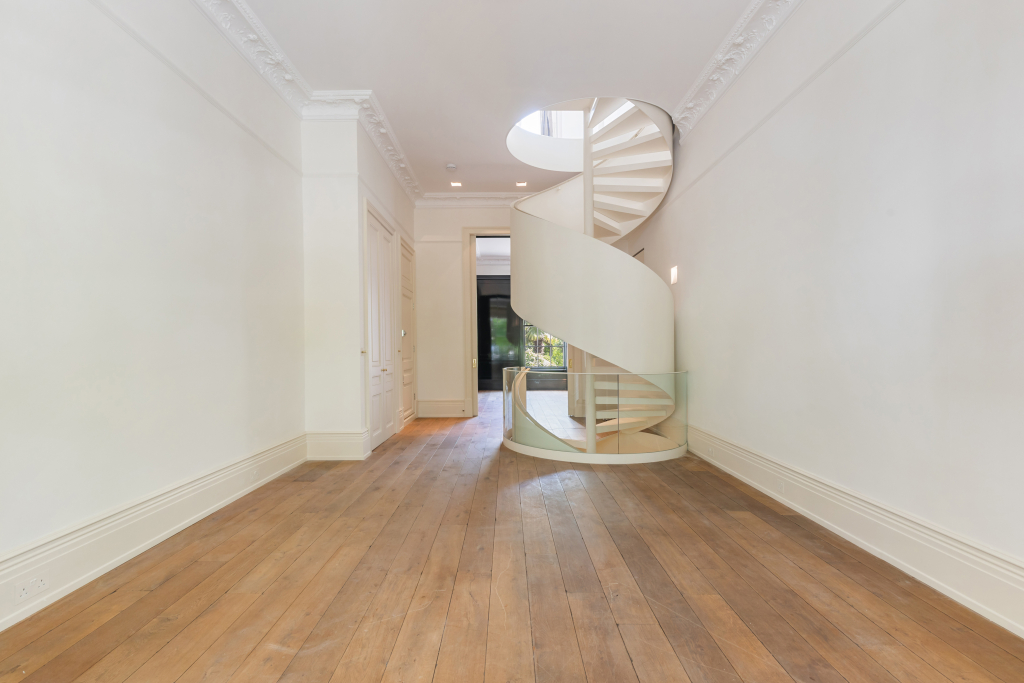 Pembridge Place, London, W2 4XB