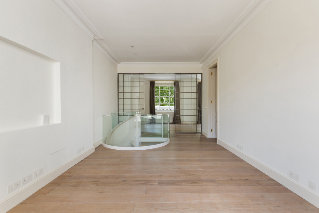 Pembridge Place, London, W2 4XB