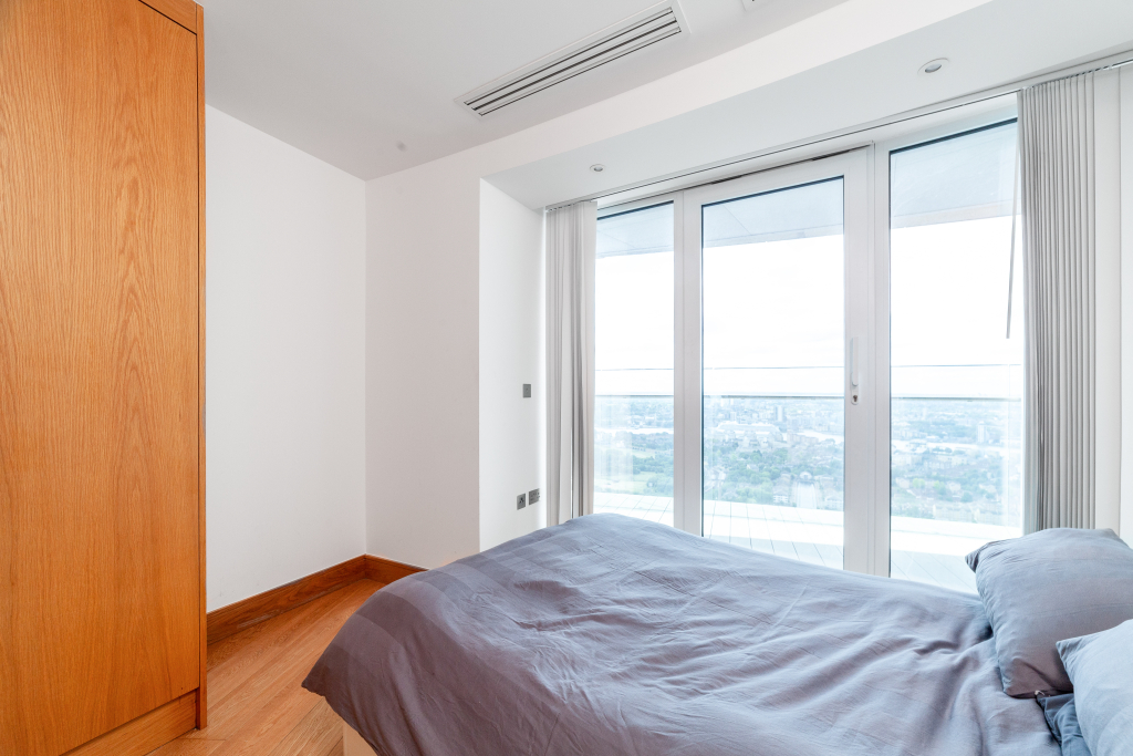 Arena Tower, 25 Crossharbour Plaza, E14 9YF