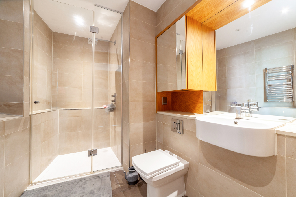 Arena Tower, 25 Crossharbour Plaza, E14 9YF