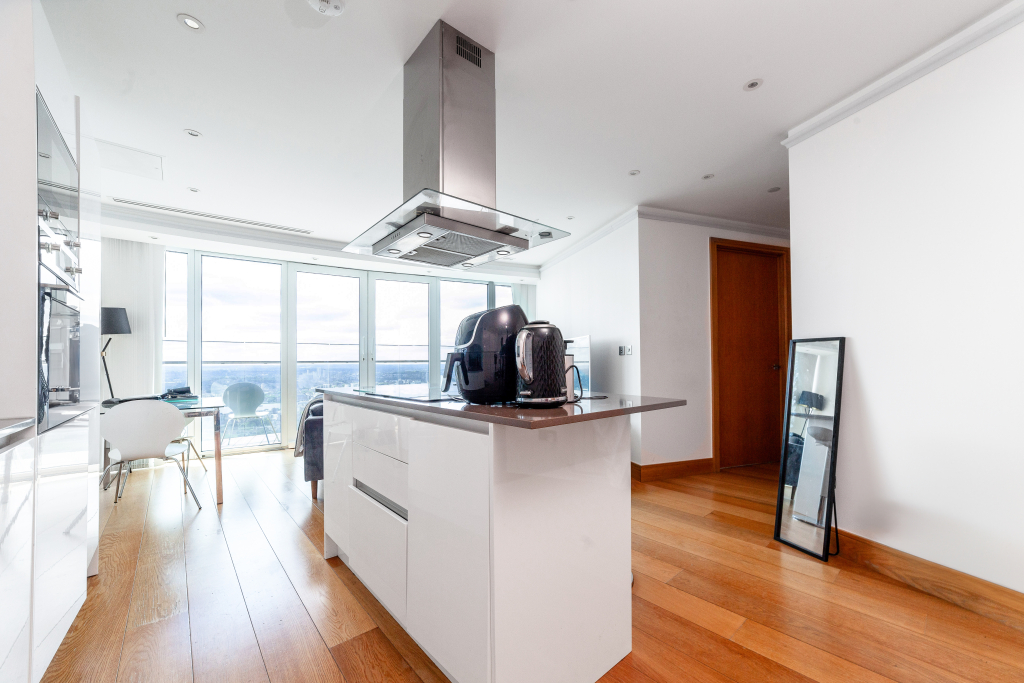 Arena Tower, 25 Crossharbour Plaza, E14 9YF