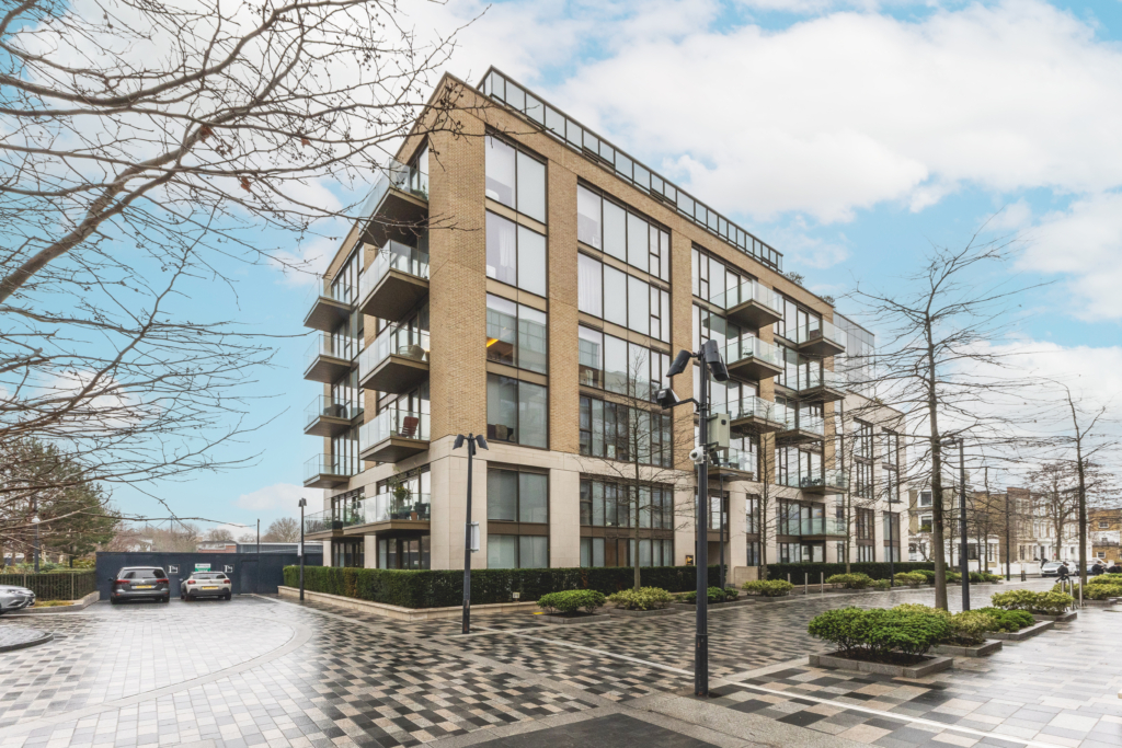 2 Bolander Grove, SW6 1EY