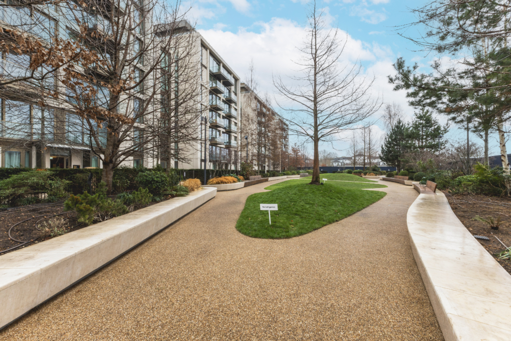 2 Bolander Grove, SW6 1EY