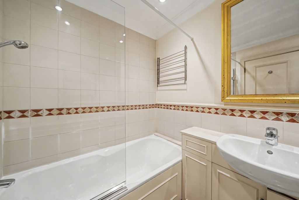 48 Stanhope Gardens, SW7 5RD