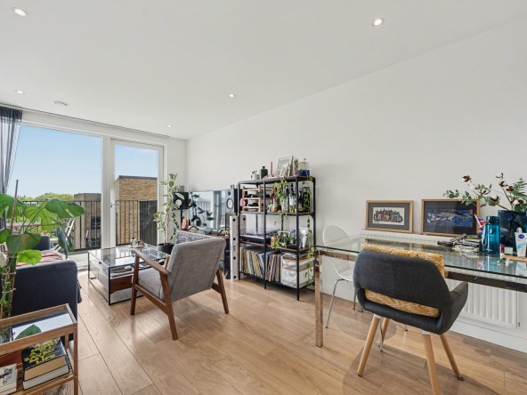 13 Atkins Square, London, E8 1FA