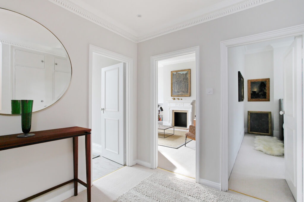 15 Lennox Gardens, London, SW1X 0DB