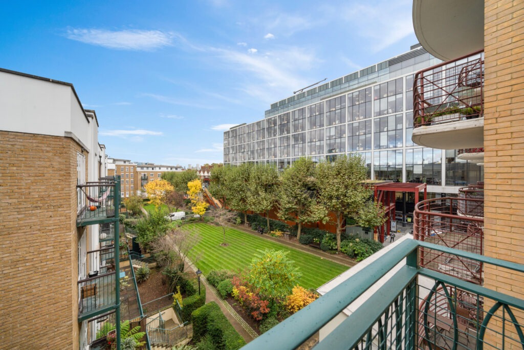 25 Spital Square, London, E1 6DX